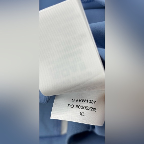 Vuori | Daily Crop Tank Top | includes Pads | Women’s Size XL - Picture 11 of 11